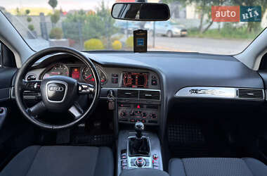 Седан Audi A6 2004 в 