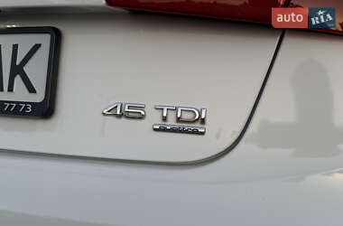 Седан Audi A6 2014 в 