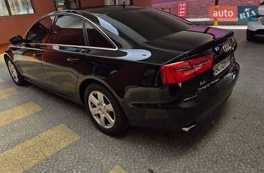 Седан Audi A6 2012 в 