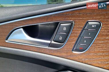 Седан Audi A6 2016 в 