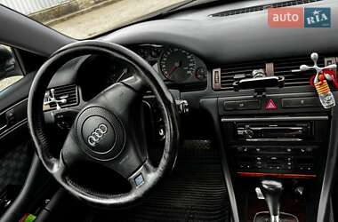 Седан Audi A6 2001 в 