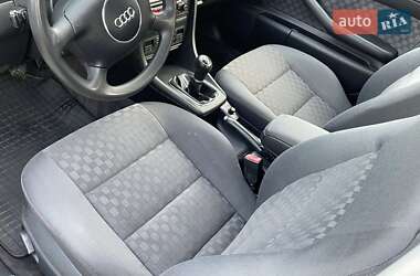 Седан Audi A6 2003 в 