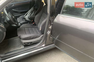 Седан Audi A6 2000 в 