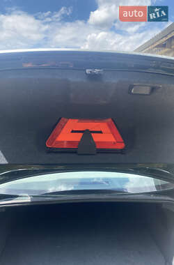 Седан Audi A6 2003 в 