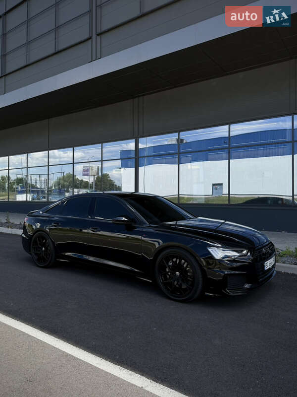 Седан Audi A6 2019 в 