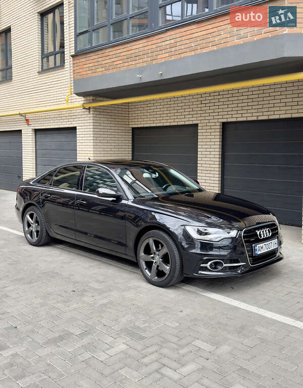 Седан Audi A6 2014 в 