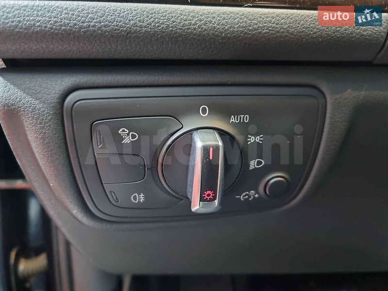 Седан Audi A6 2013 в Коростене