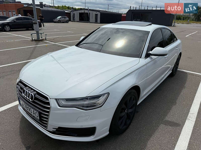 Седан Audi A6 2015 в Киеве