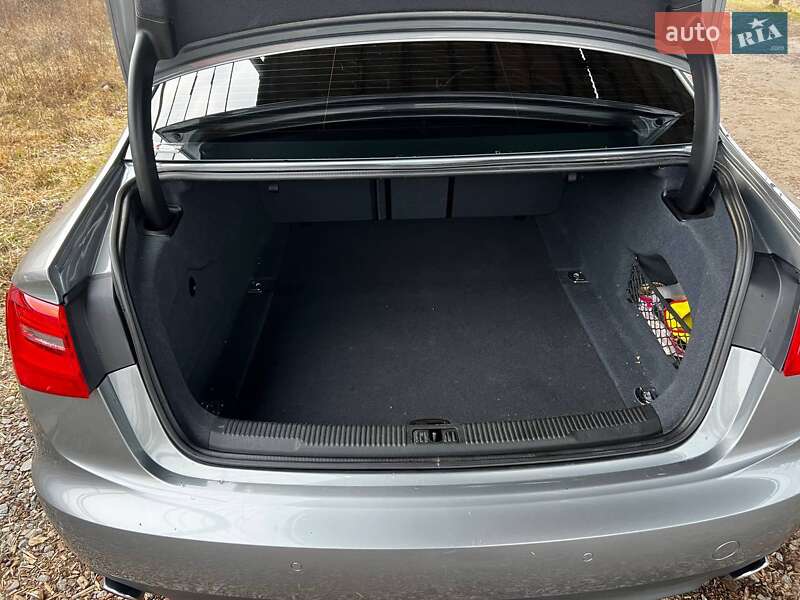 Седан Audi A6 2013 в Луцке
