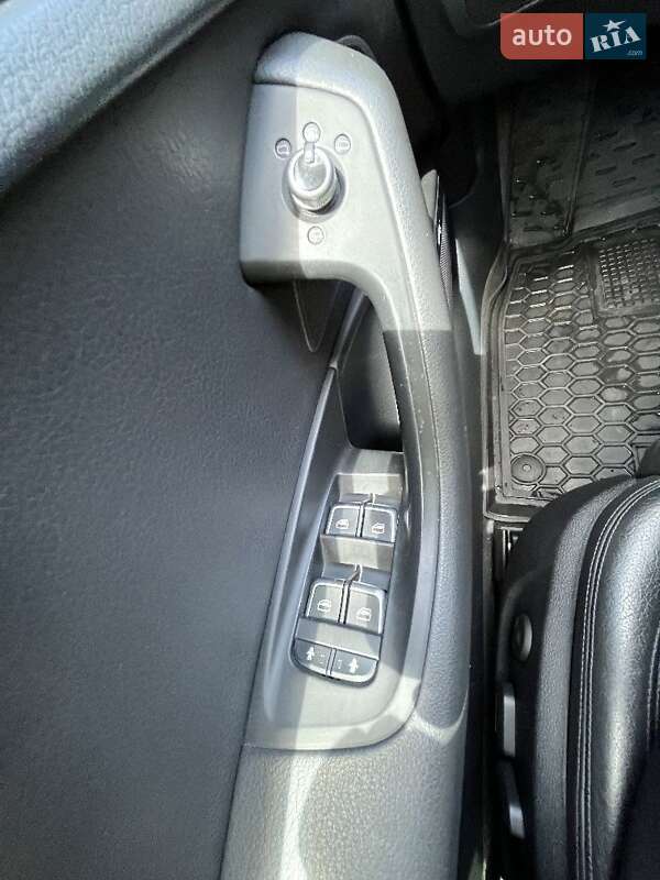 Седан Audi A6 2013 в Мукачево