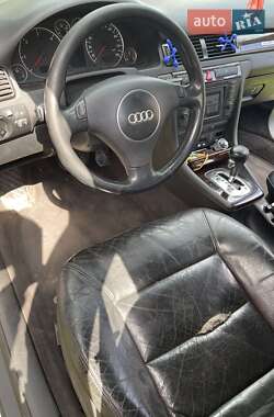 Седан Audi A6 2002 в 