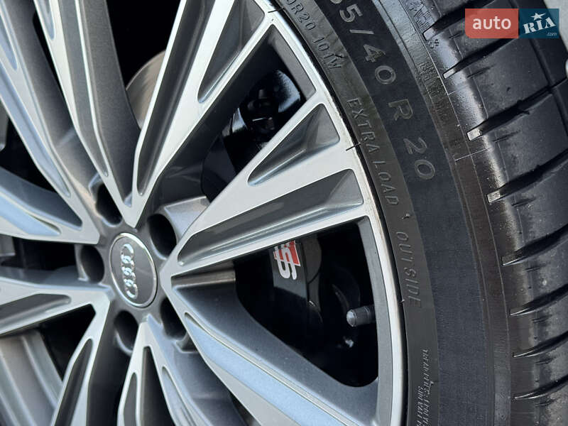 Седан Audi A6 2018 в Мукачево