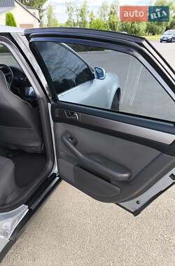 Седан Audi A6 1997 в 