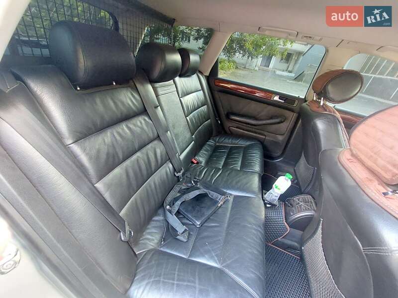 Универсал Audi A6 2004 в Первомайске