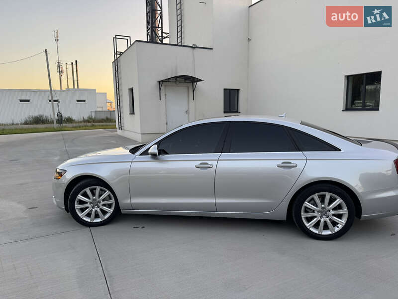 Седан Audi A6 2013 в Луцке