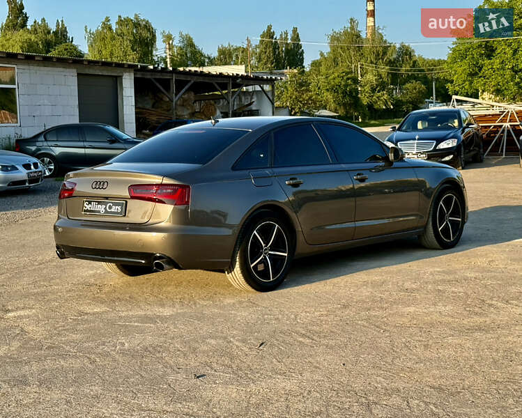 Седан Audi A6 2011 в Ровно