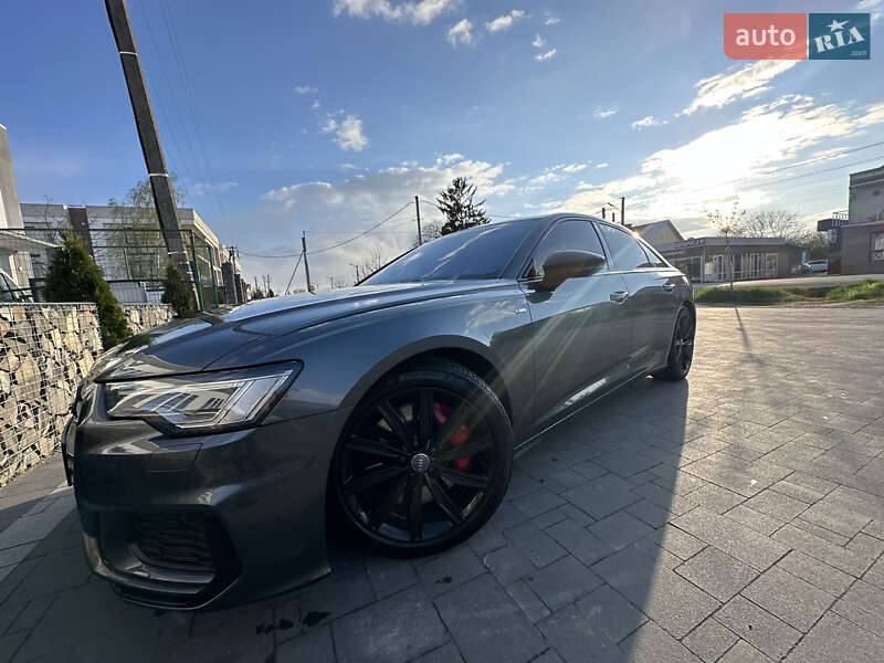 Седан Audi A6 2020 в Ужгороде