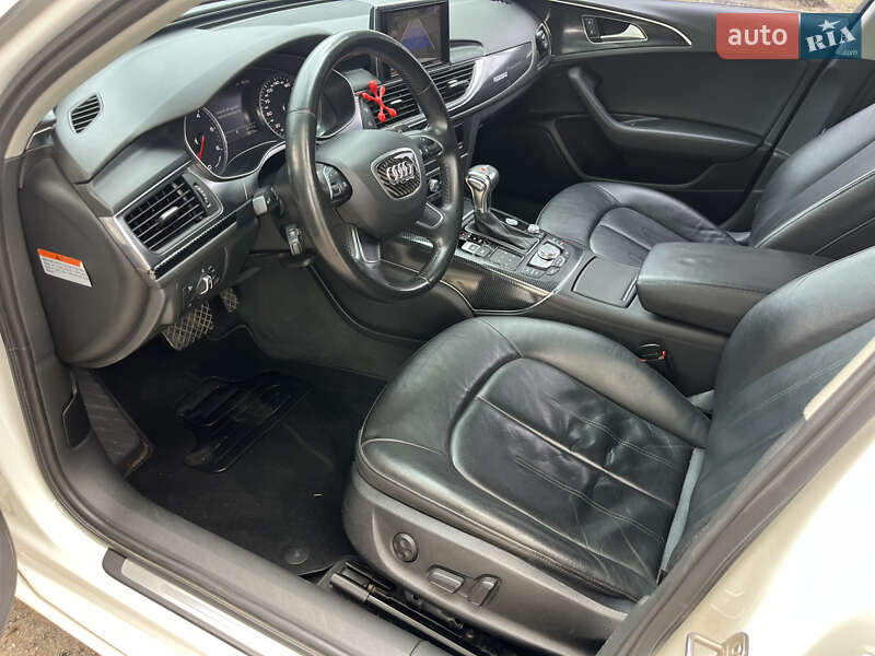 Седан Audi A6 2014 в Краснограде