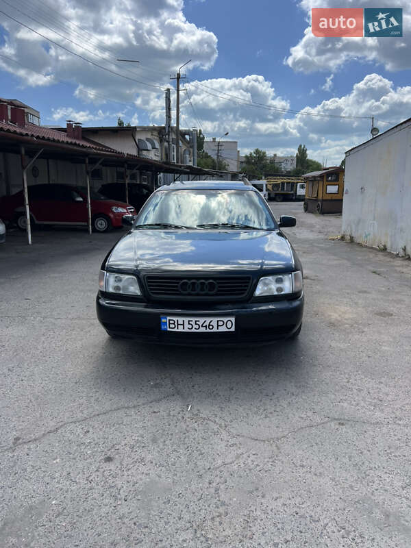 Седан Audi A6 1996 в 