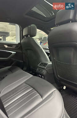 Седан Audi A6 2018 в 