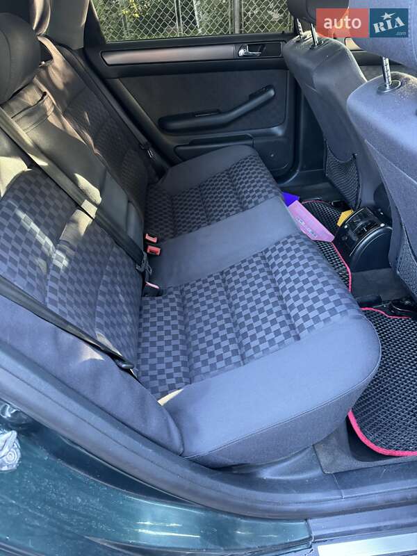 Универсал Audi A6 2000 в Львове