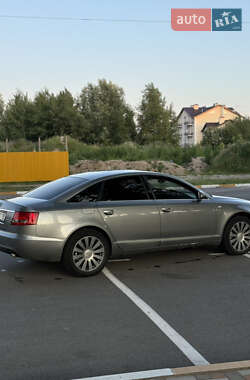 Седан Audi A6 2004 в 