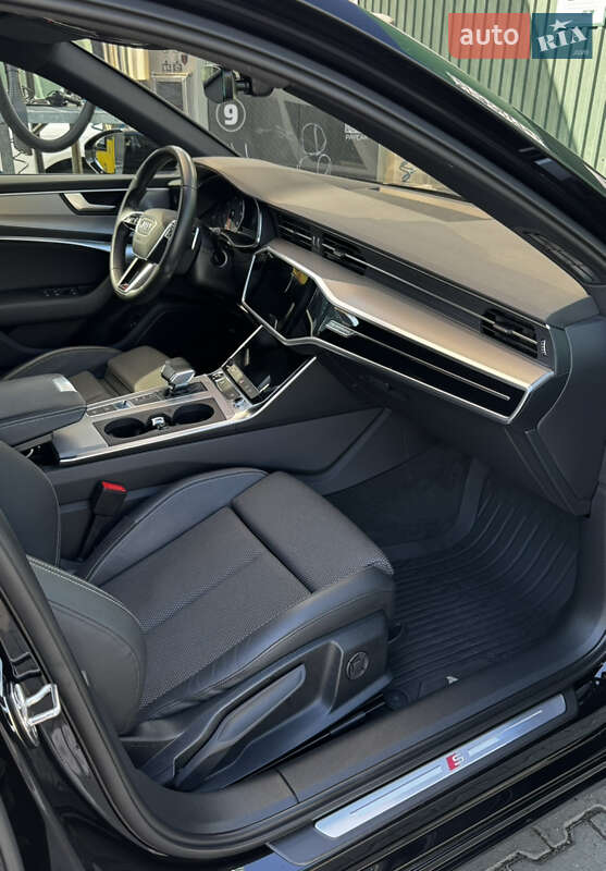 Универсал Audi A6 2021 в Черновцах