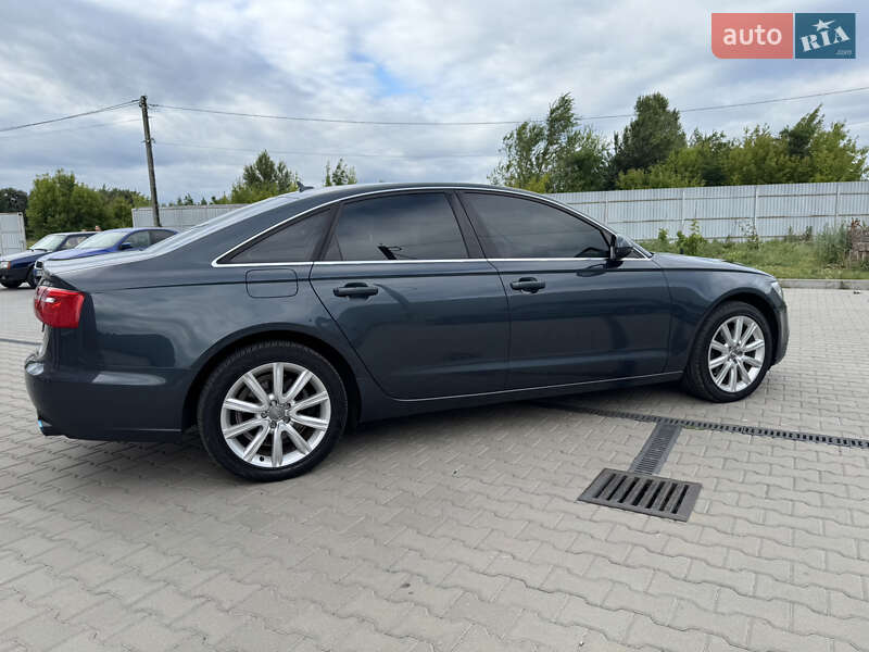 Седан Audi A6 2014 в Лубнах