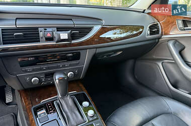 Седан Audi A6 2015 в 