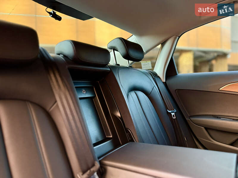 Седан Audi A6 2015 в Одессе
