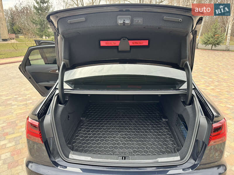 Седан Audi A6 2016 в Миргороді