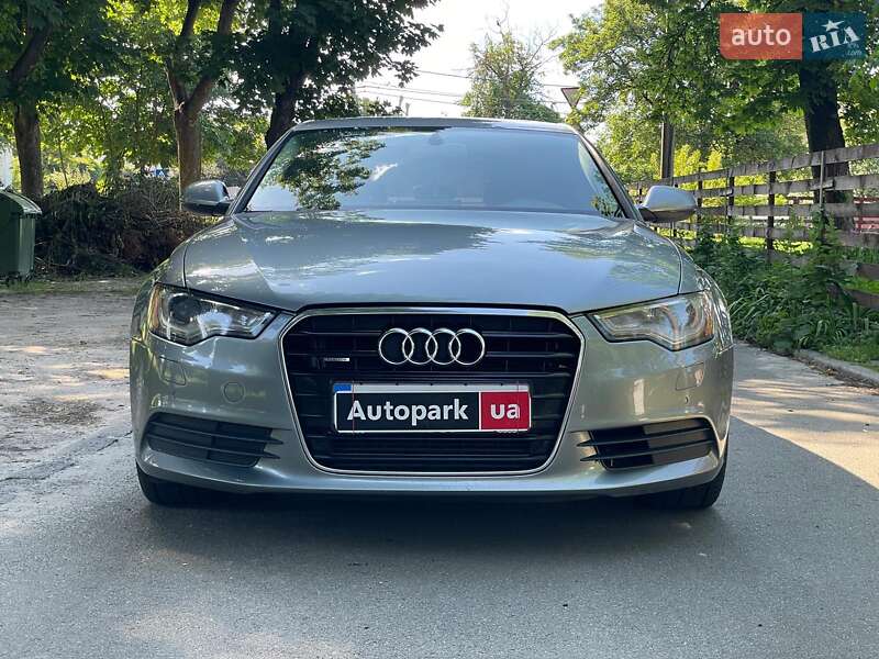 Седан Audi A6 2014 в Киеве