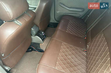 Седан Audi A6 2001 в 