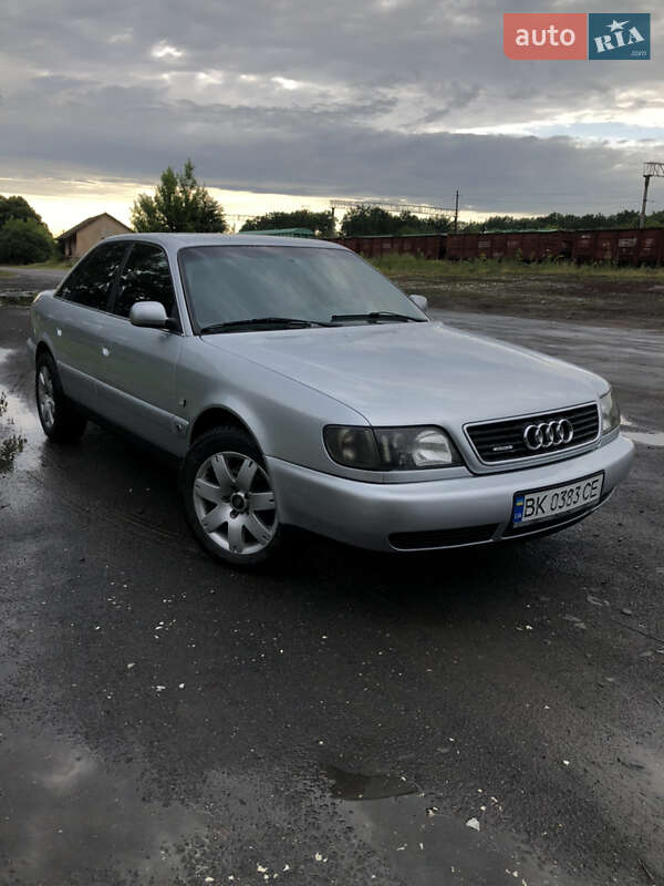Седан Audi A6 1996 в Луцке