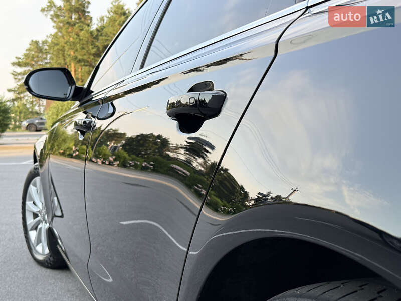 Седан Audi A6 2012 в Киеве