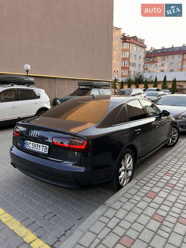 Седан Audi A6 2012 в 