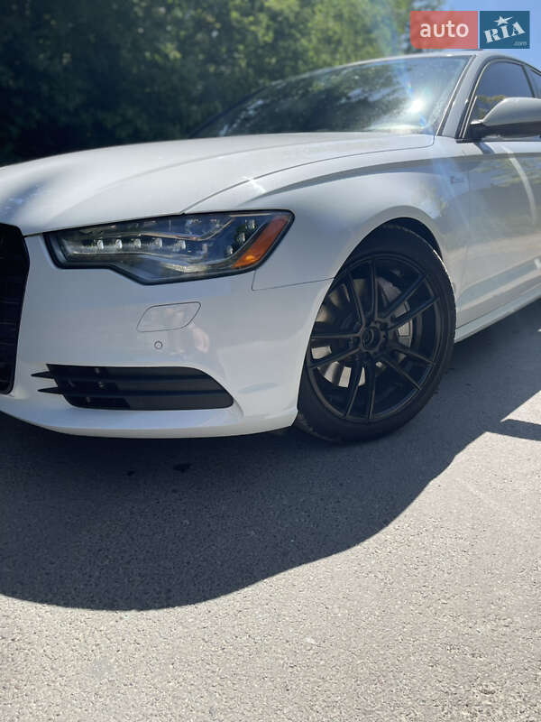 Седан Audi A6 2013 в Чернівцях