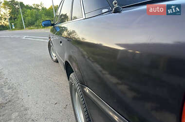 Седан Audi A6 1995 в 