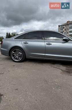 Седан Audi A6 2012 в 