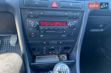 Універсал Audi A6 2004 в 