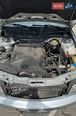 Седан Audi A6 1996 в 
