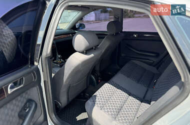Седан Audi A6 1998 в 