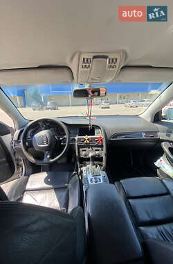 Седан Audi A6 2004 в 