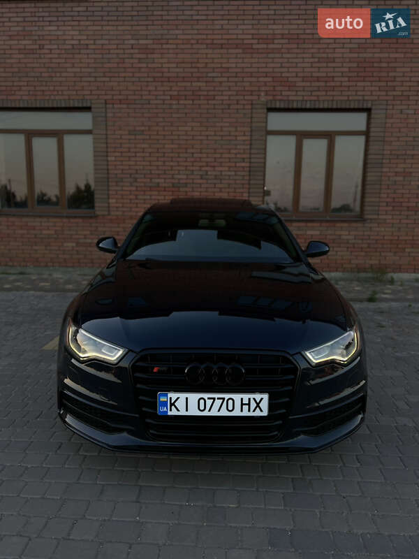 Седан Audi A6 2014 в Киеве