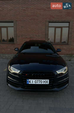Седан Audi A6 2014 в 