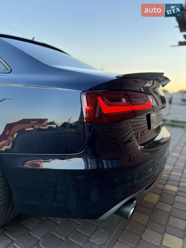 Седан Audi A6 2014 в Киеве