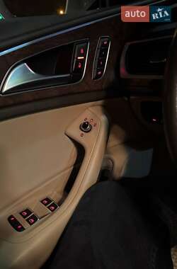 Седан Audi A6 2012 в 