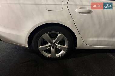 Седан Audi A6 2012 в 