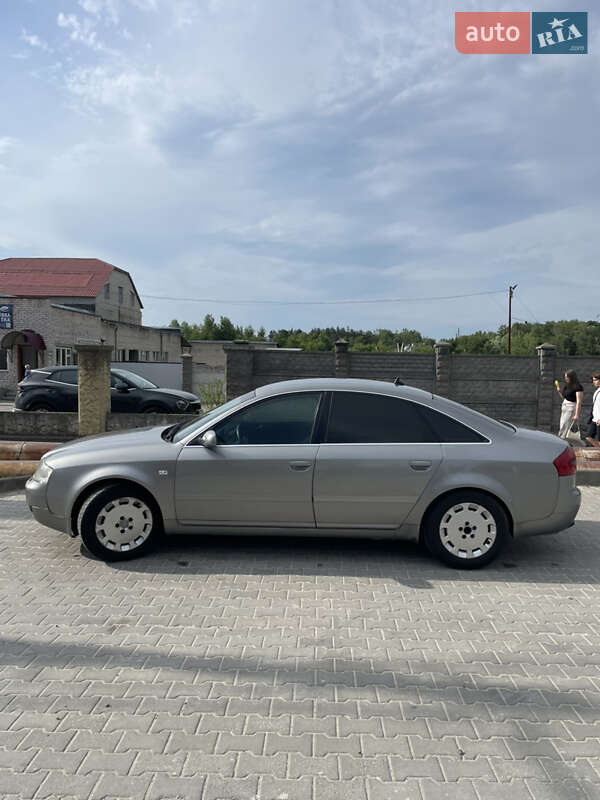 Седан Audi A6 2002 в Новояворовске