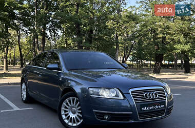 Седан Audi A6 2004 в 